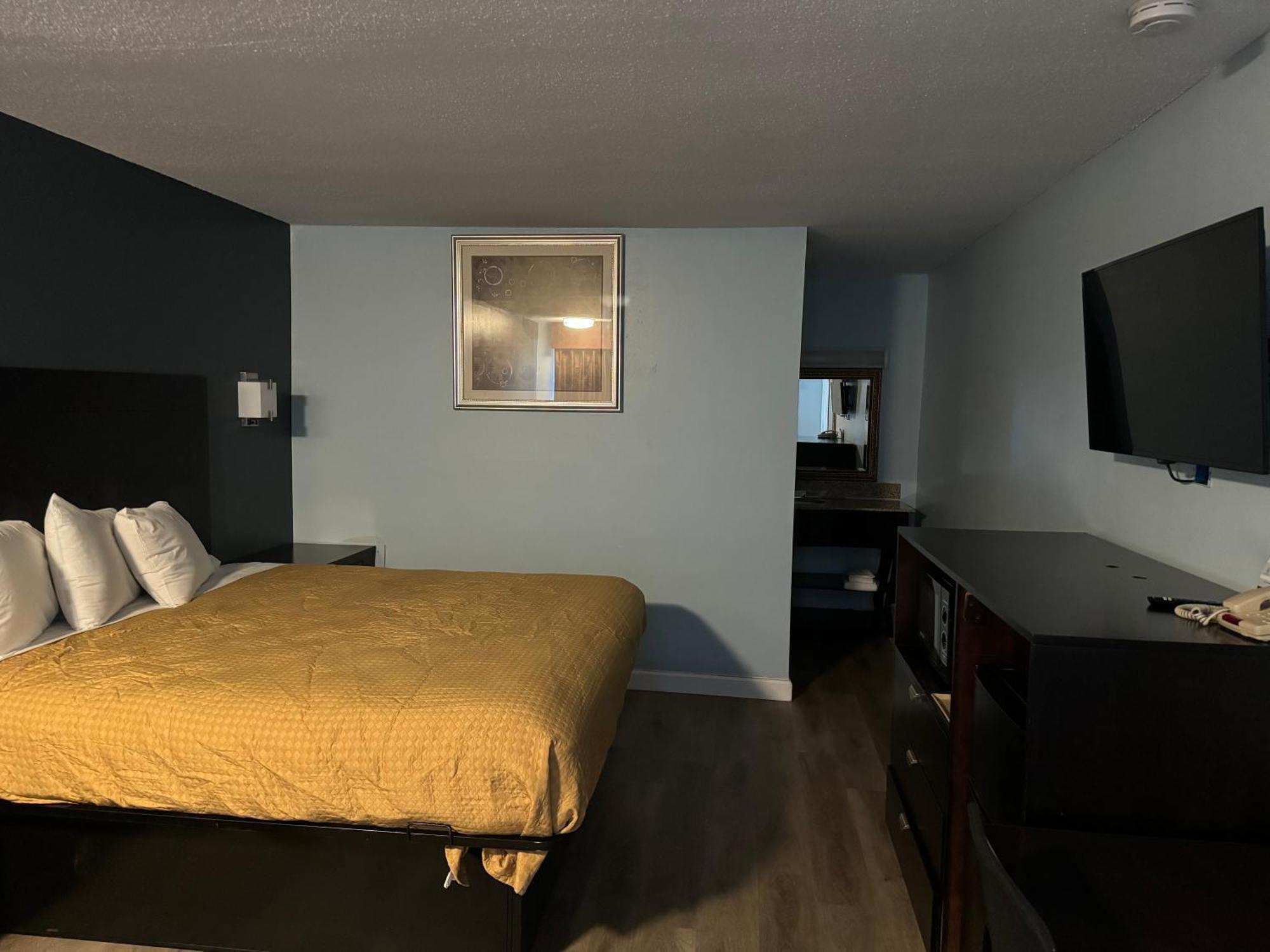 Red Carpet Inn & Suites - Данвилл Экстерьер фото