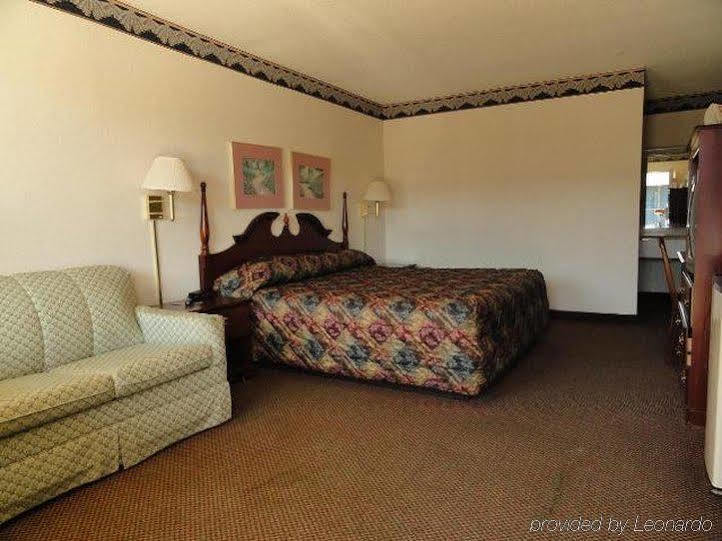 Red Carpet Inn & Suites - Данвилл Экстерьер фото